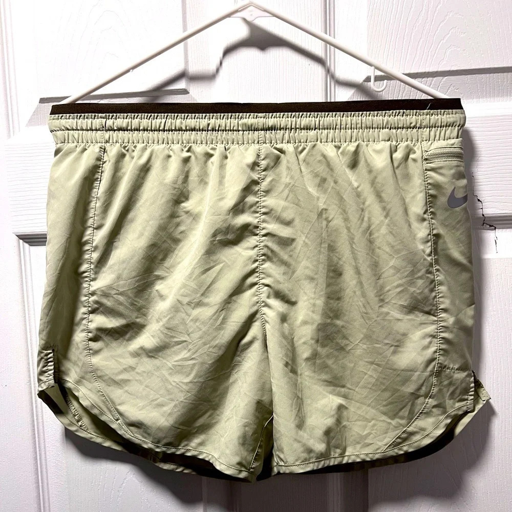 Nike Dri-Fit Running Shorts Women’s Medium Green